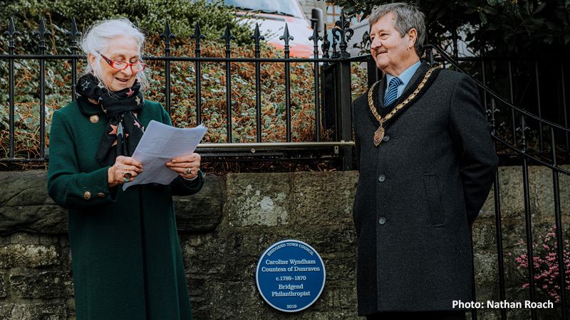 Lady Dunraven unveils Blue Plaque in Bridgend 