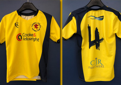 Thornhill AFC girls under 11 football club sponsored by Cooke & Arkwright